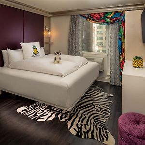 Staypineapple, An Artful Hotel, Midtown New York